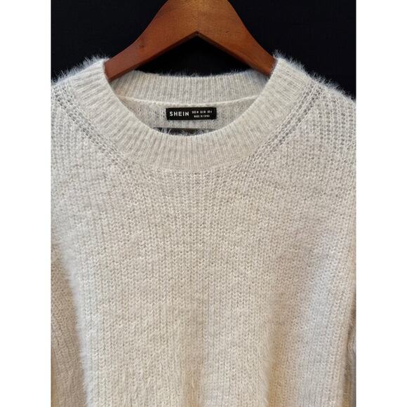 Women’s SHEIN Pullover Crème Sweater Size M - Picture 2 of 5